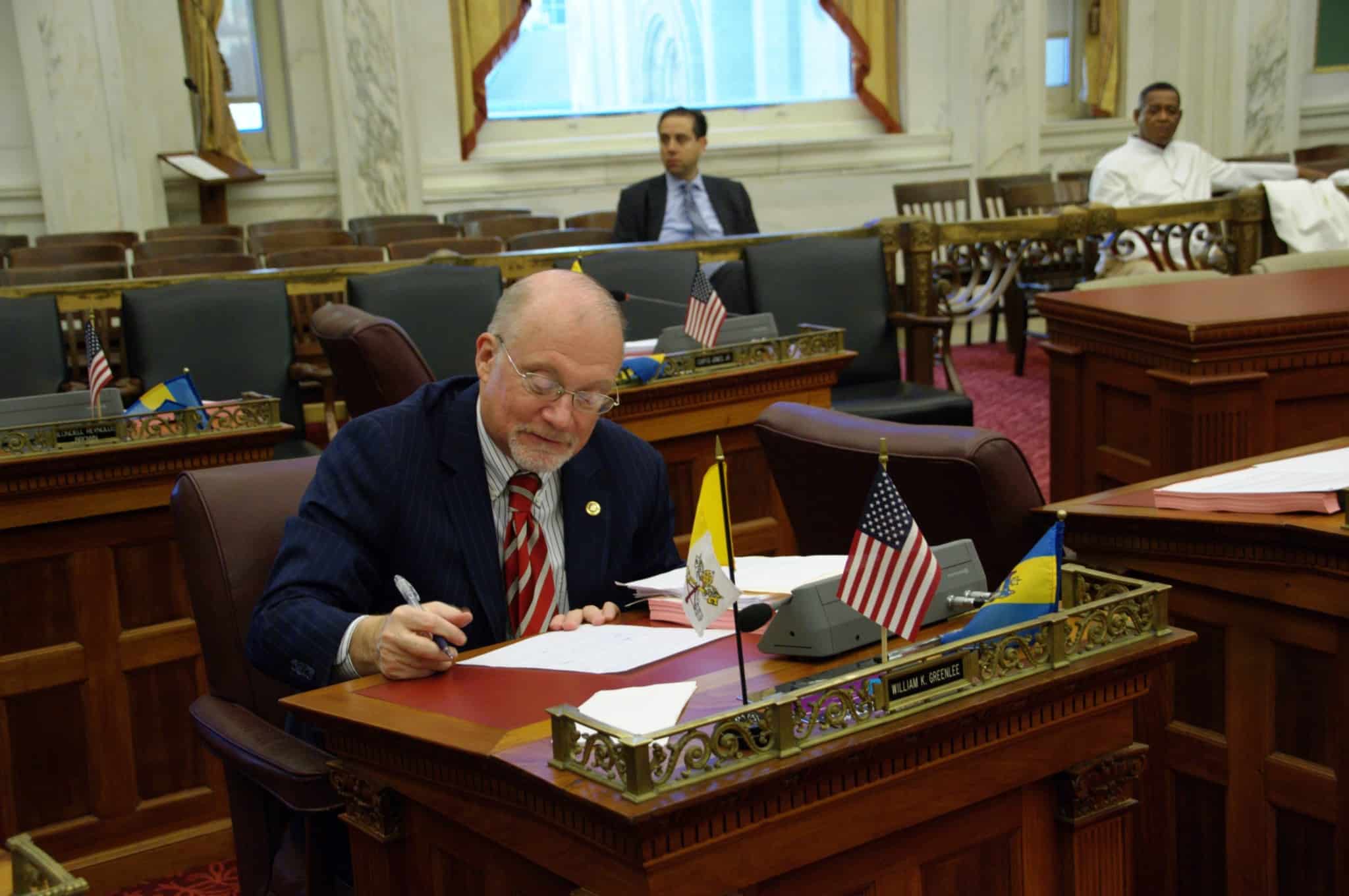 Featured image for “COMMITTEE ON LAW AND GOVERNMENT APPROVES WAGE EQUALITY BILL”